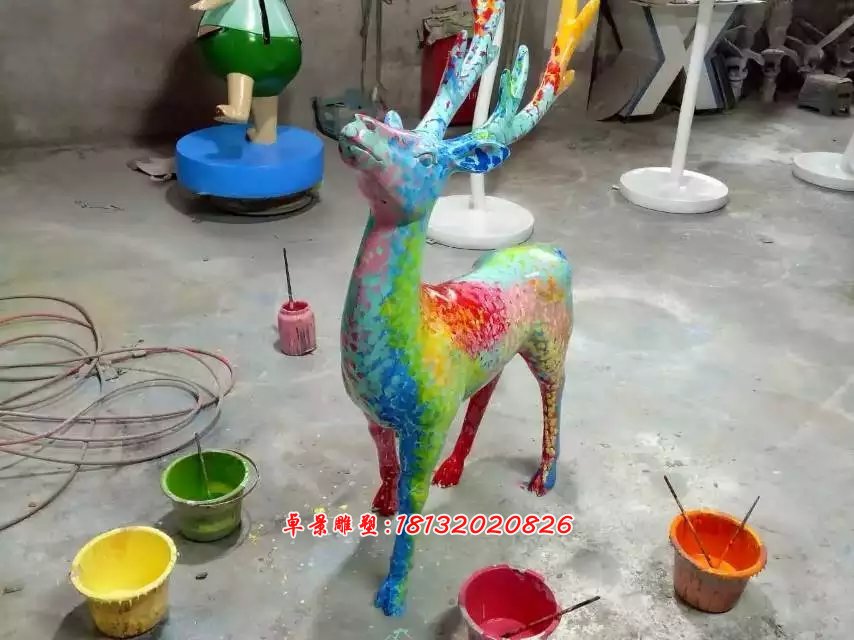玻璃钢彩色小鹿雕塑，卡通小鹿雕塑