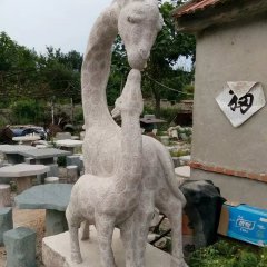 长颈鹿石雕，公园动物雕塑