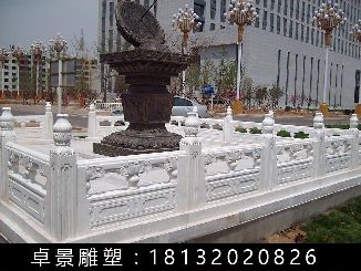 日晷铜雕,广场日晷铜雕