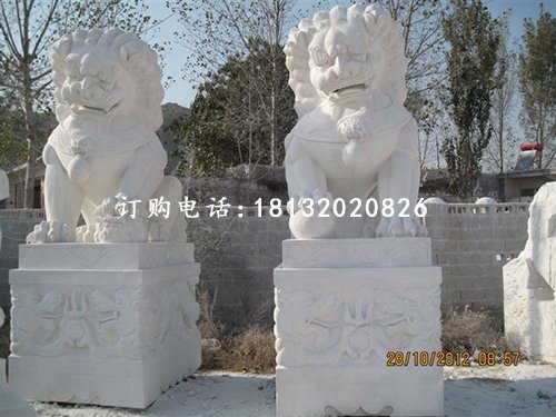 汉白玉石狮子雕塑，石头狮子雕塑