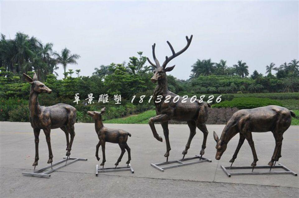 小鹿铜雕，公园动物铜雕