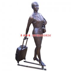 拉行李箱的空姐铜雕，广场人物雕塑