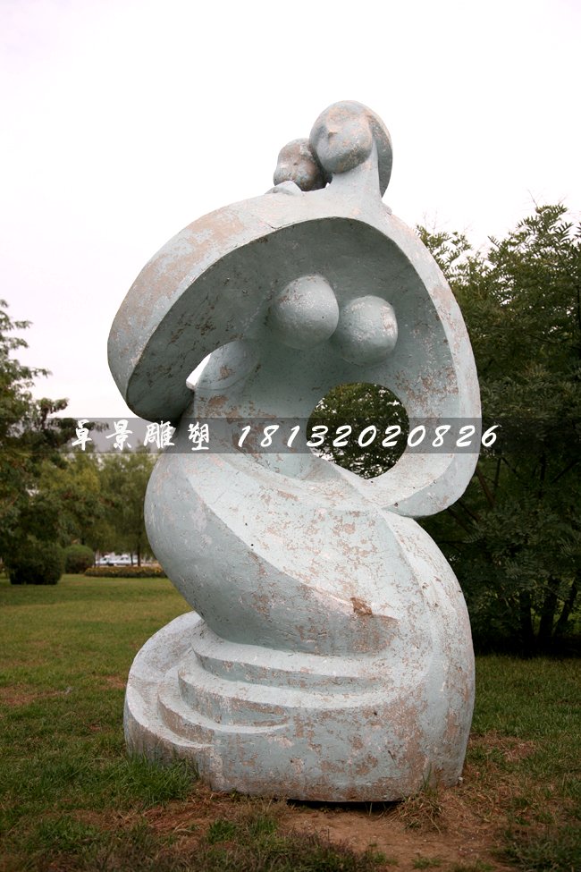 公园抽象人物石雕，母子情深石雕