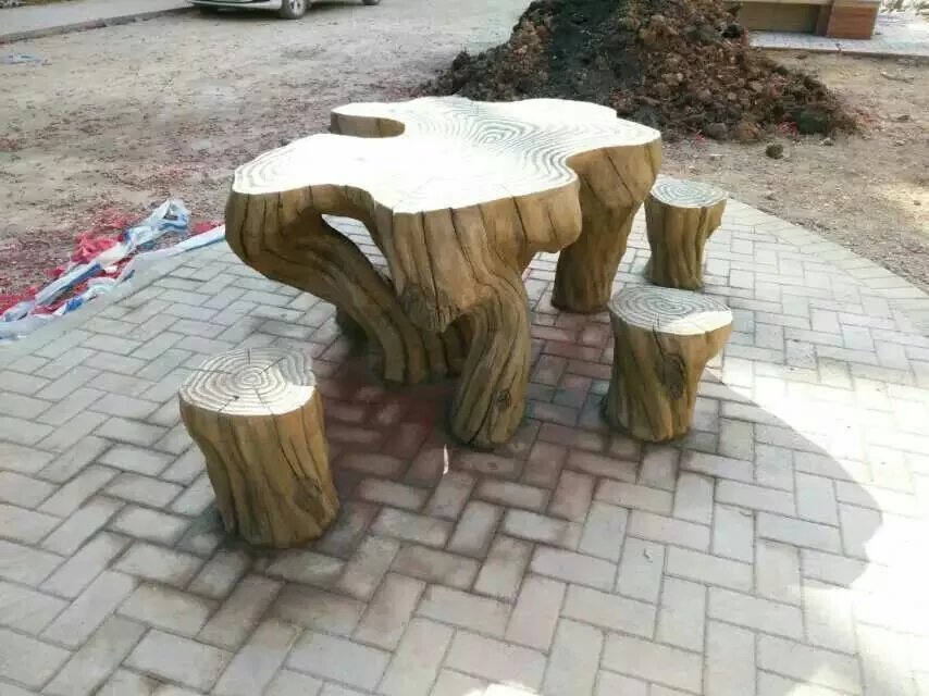 仿木桌椅雕塑，公园玻璃钢桌椅