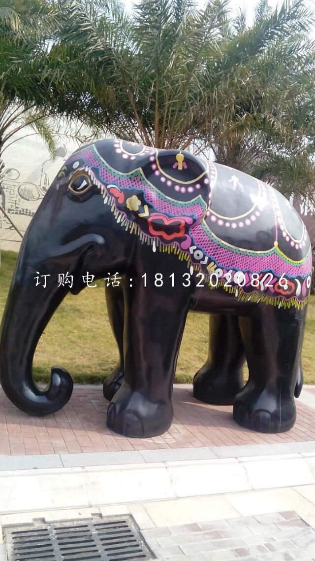 彩绘大象雕塑玻璃钢彩绘动物雕塑 (6)