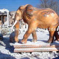 晚霞红大象石雕公园动物石雕