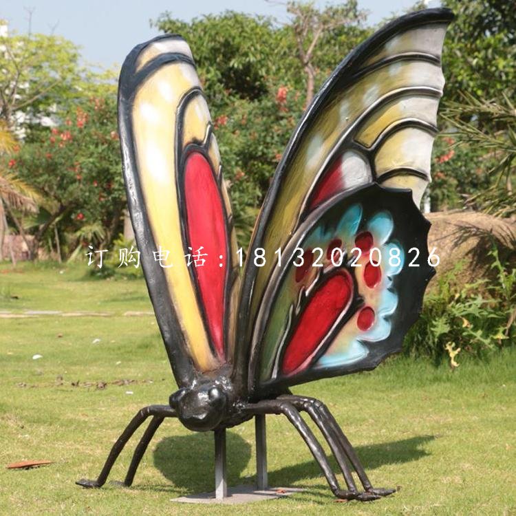 彩绘蝴蝶雕塑，玻璃钢动物