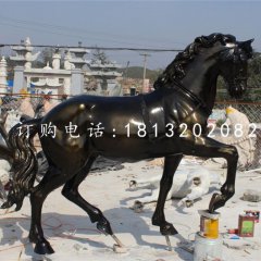 玻璃钢马，公园动物雕塑