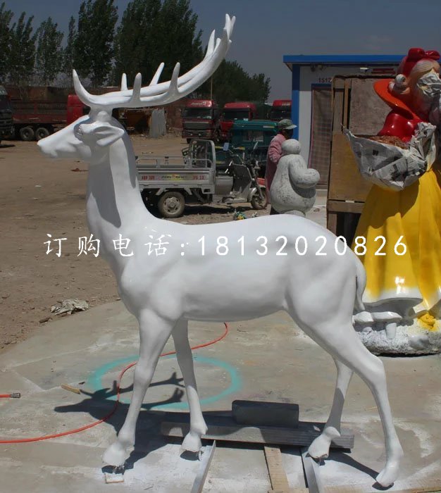 玻璃钢白色小鹿雕塑，公园动物雕塑 (1)