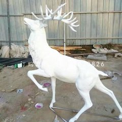 白色的鹿雕塑，玻璃钢动物雕塑