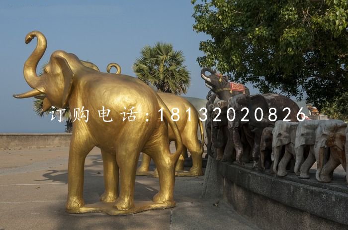 玻璃钢金色大象，广场动物雕塑