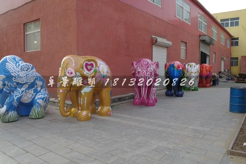 彩色大象雕塑玻璃钢彩绘雕塑 (2).jpg