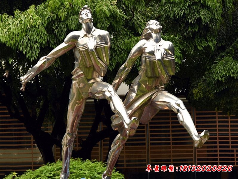 不锈钢镜面跑步 广场人物雕塑