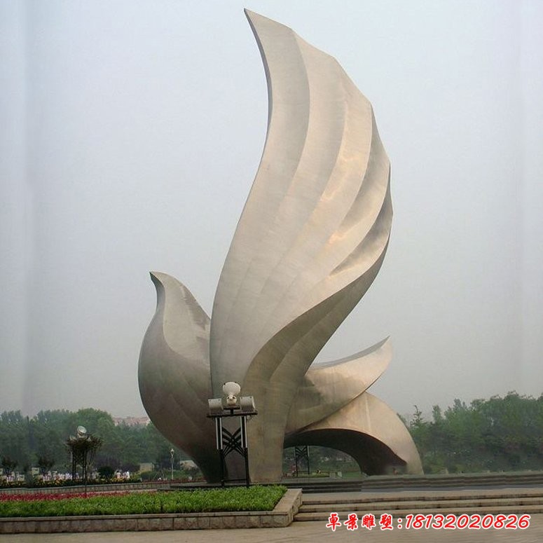 不锈钢抽象飞鸽雕塑广场景观雕塑