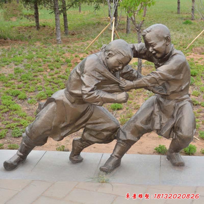 摔跤的小男孩铜雕 公园人物铜雕 (2)