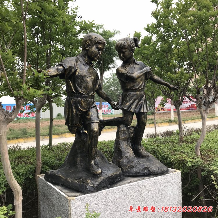 童趣雕塑-跳绳小女孩人物铜雕