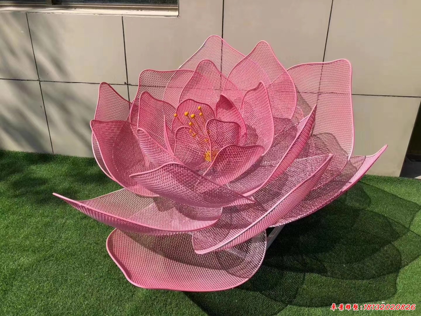 彩色不锈钢编织玫瑰花雕塑