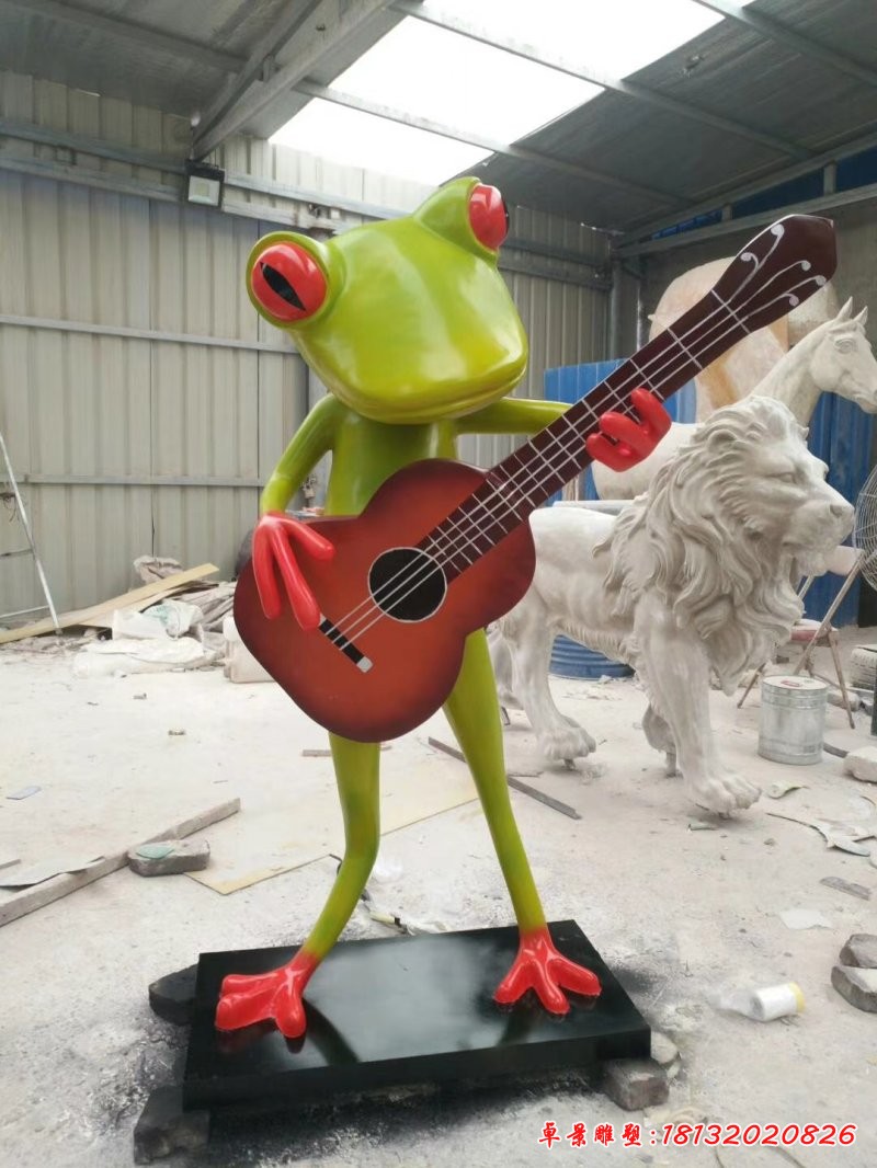 玻璃钢卡通弹吉他青蛙雕塑