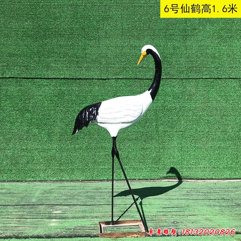 玻璃钢回头丹顶鹤雕塑