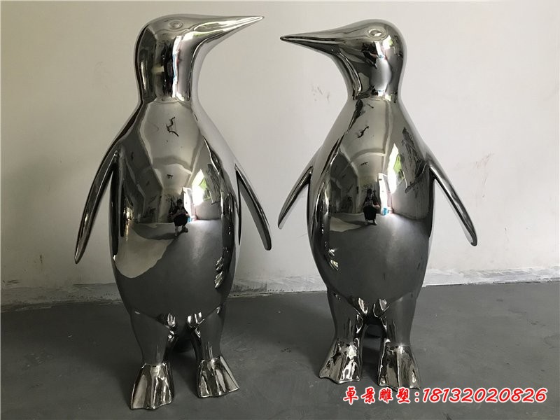 不锈钢抽象企鹅雕塑