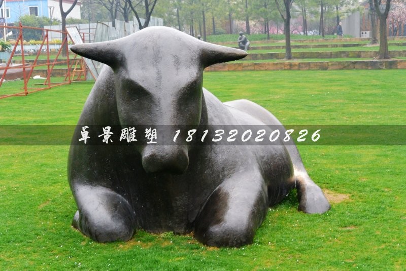 抽象牛铜雕，公园动物铜雕
