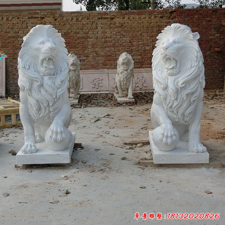 汉白玉蹲式西洋狮子雕塑