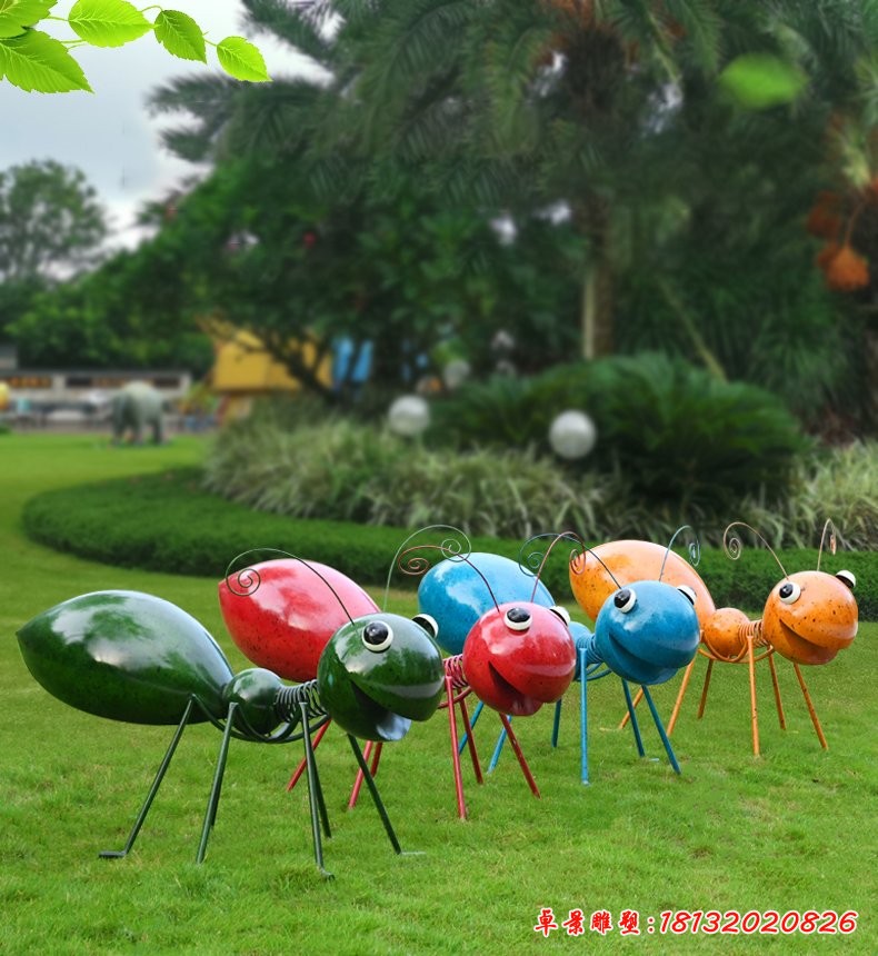 彩色不锈钢蚂蚁雕塑