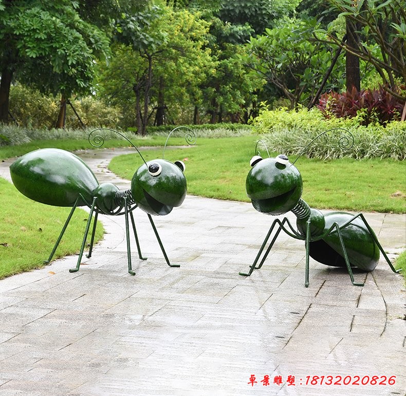 不锈钢喷漆蚂蚁雕塑