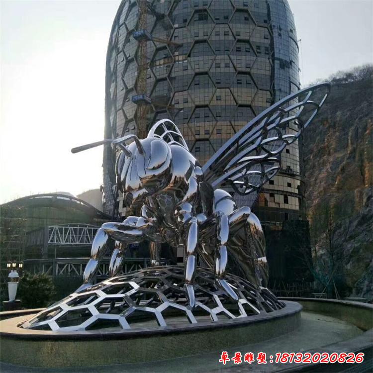 广场大型不锈钢蚂蚁雕塑2