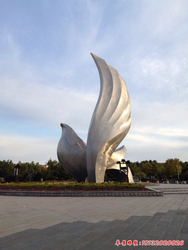 广场不锈钢抽象鸽子雕塑