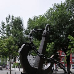 公园铜雕船锚