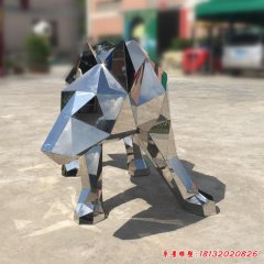 不锈钢动物狼雕塑