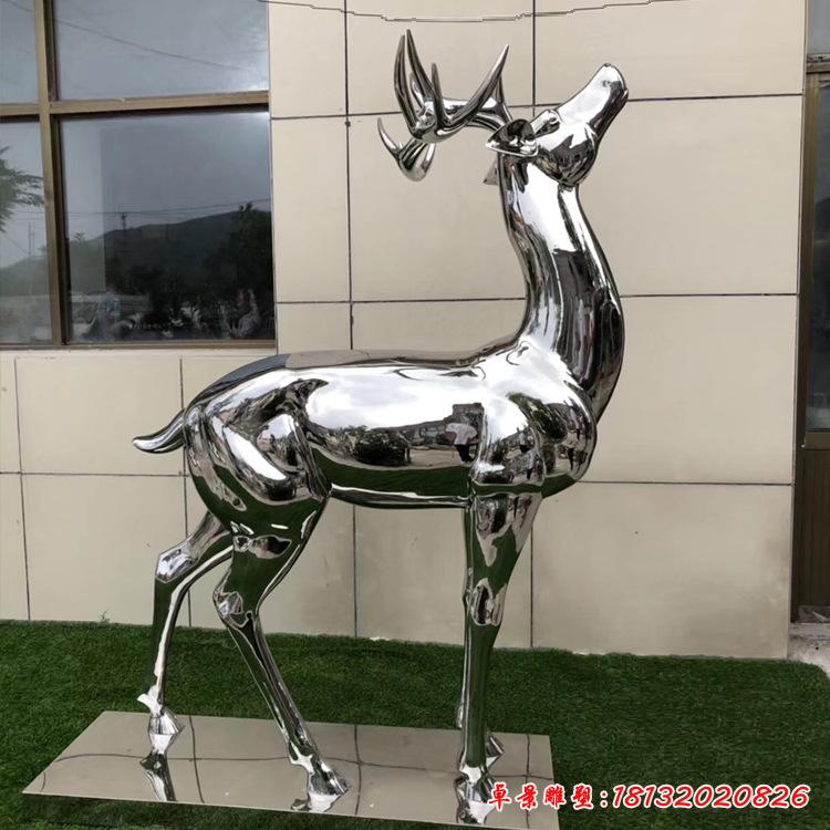 不锈钢小区镜面动物鹿雕塑