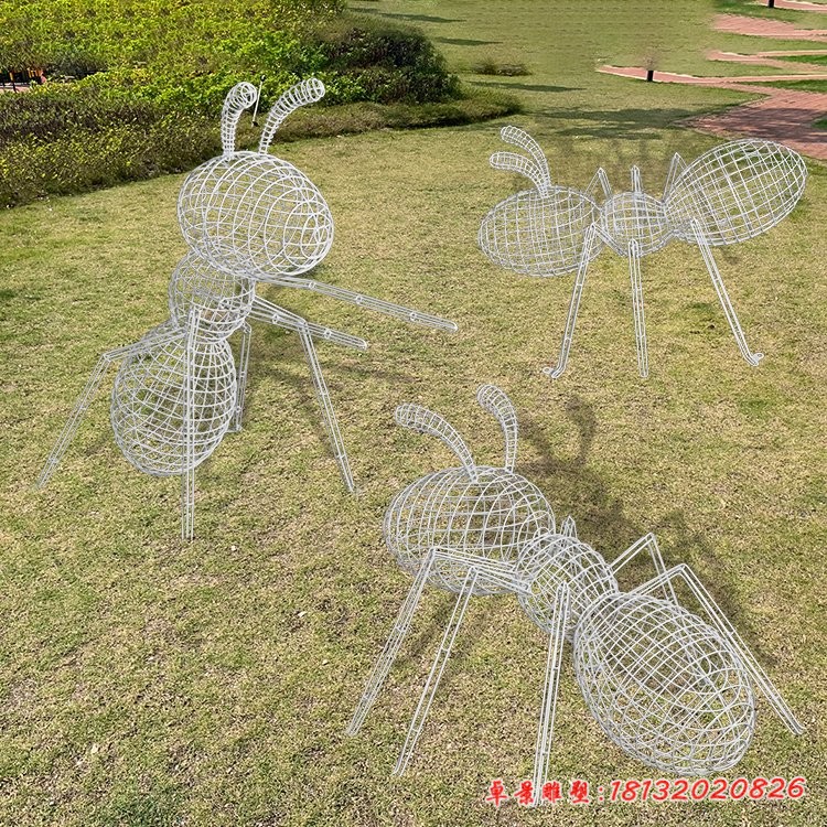 不锈钢公园镂空蚂蚁雕塑