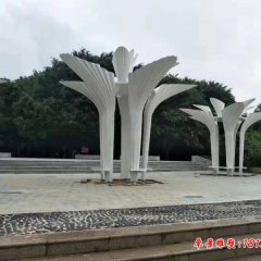 不锈钢抽象镂空树