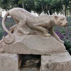 猎豹石雕