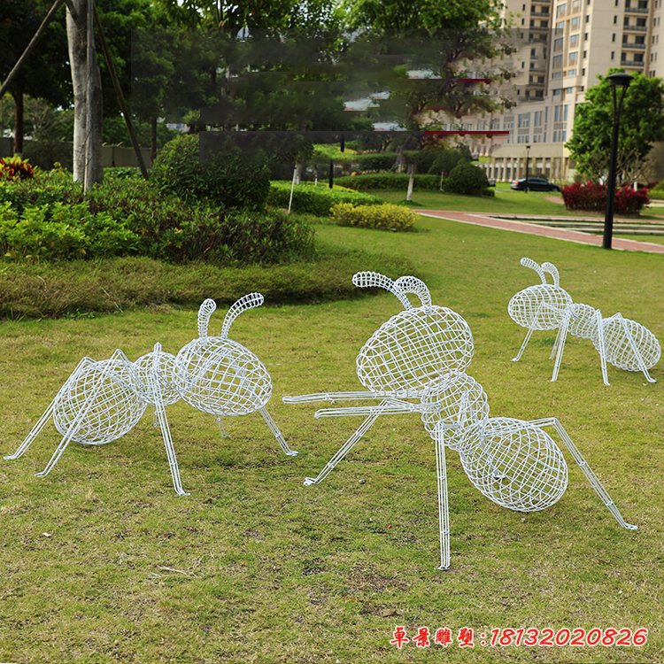 草坪不锈钢镂空蚂蚁雕塑 (1)