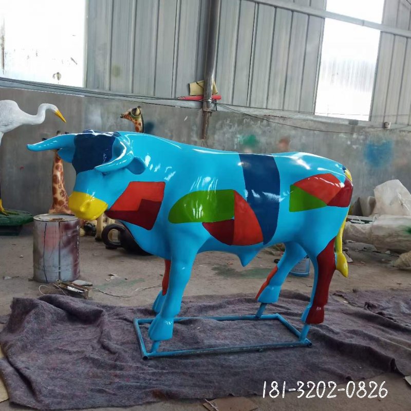 玻璃钢彩绘动物牛雕塑 (1)