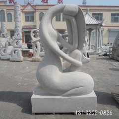 抽象女人雕塑