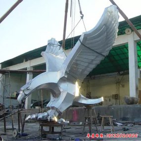 不锈钢老鹰动物雕塑