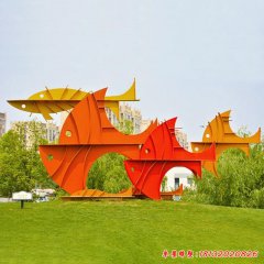 不锈钢鱼抽象雕塑