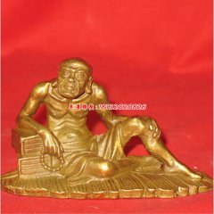 寺庙人物铜雕