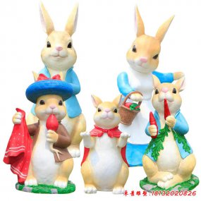 五只兔子雕塑